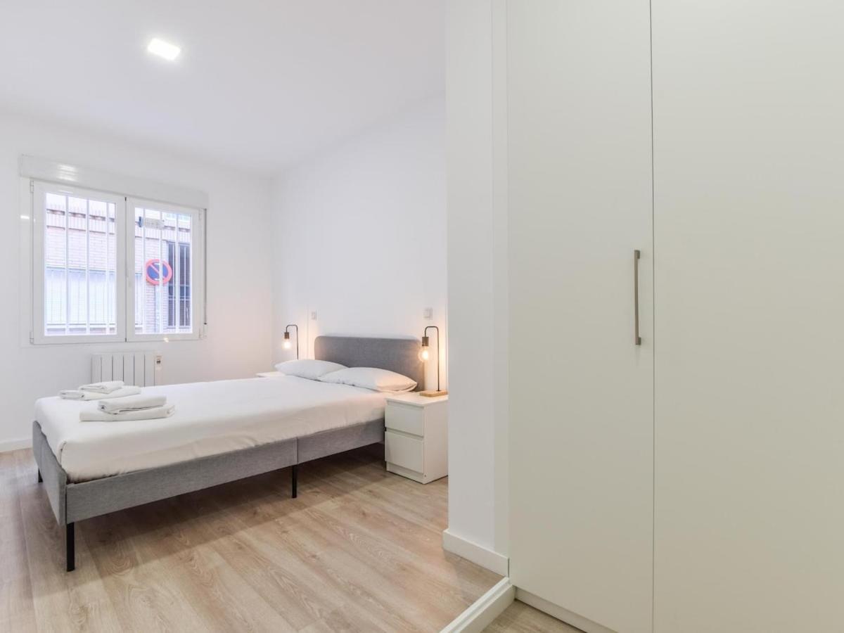 Apartamentos En Madrid Rio Reformados Alquiler Temporal Exterior photo