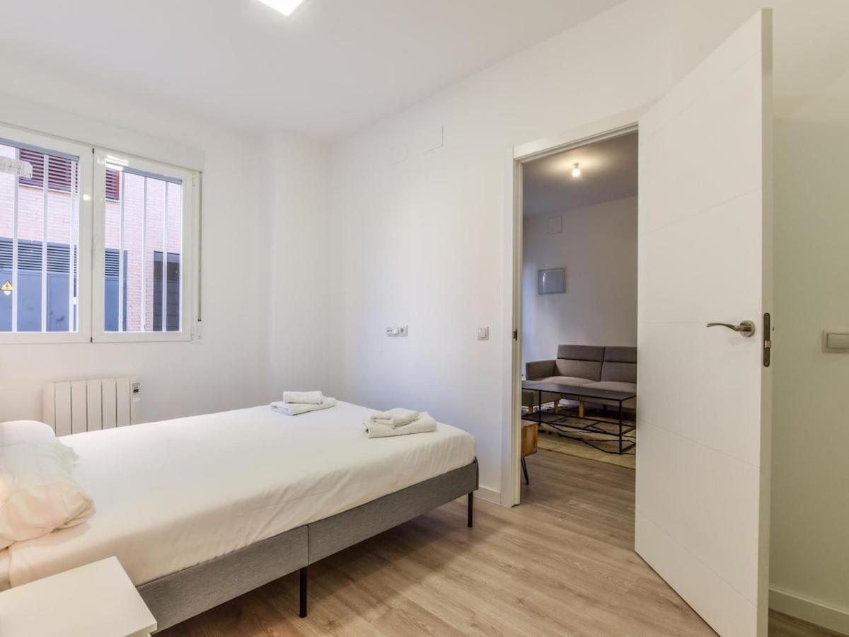 Apartamentos En Madrid Rio Reformados Alquiler Temporal Exterior photo
